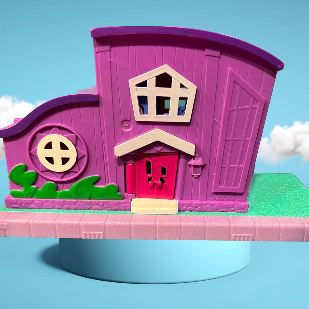 2018 Polly Pocket Pollyville Purple Foldout House Playset